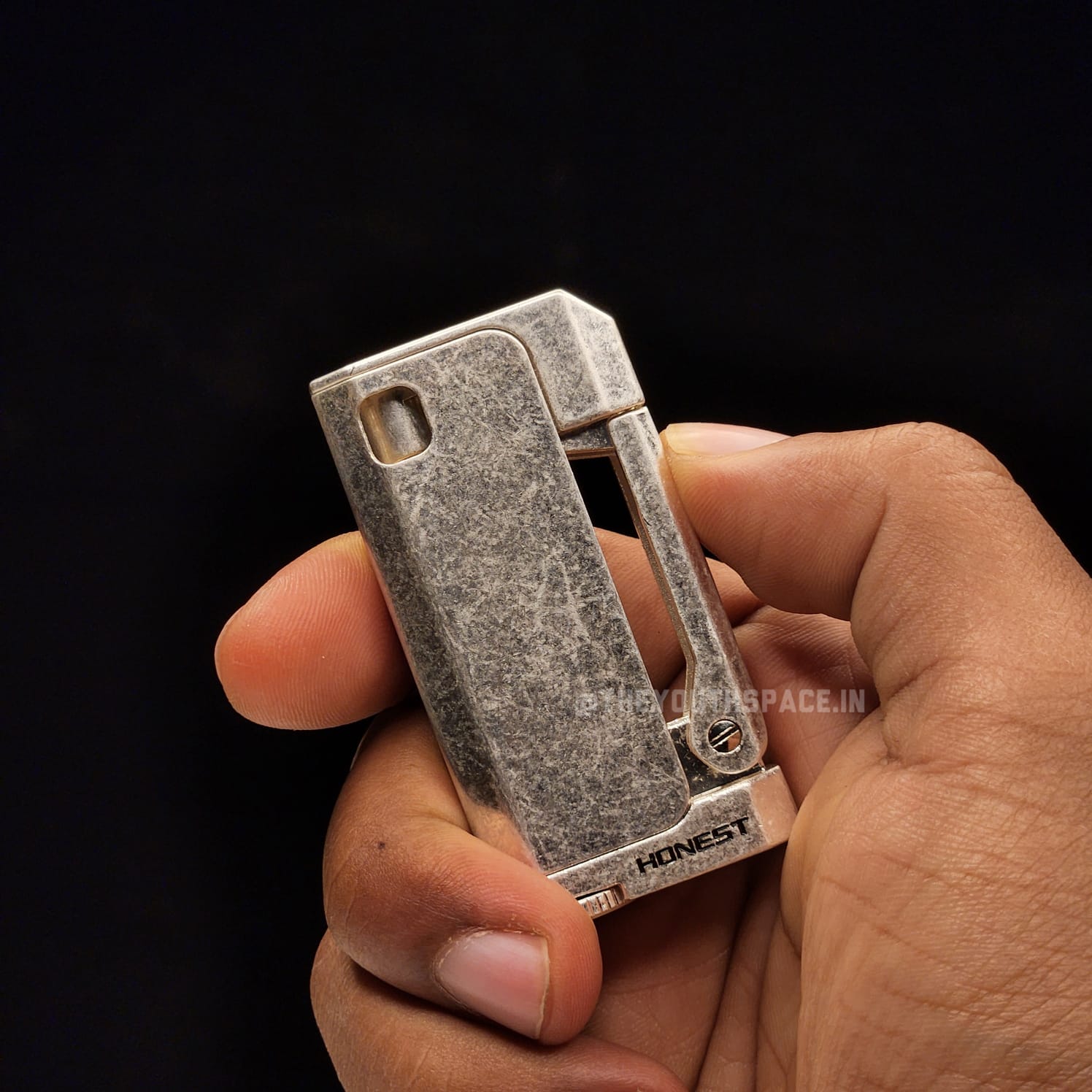 Premium Steel Flint Lighter (Metallic)