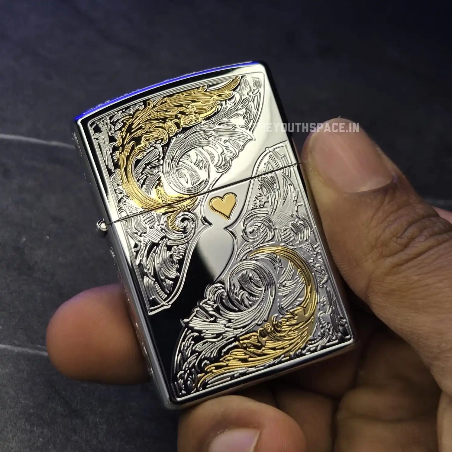 ZORRO ULTIMATE JUSTICE BRASS ACANTHUS LEAF AND HEART ENGRAVED LIGHTER 24HK