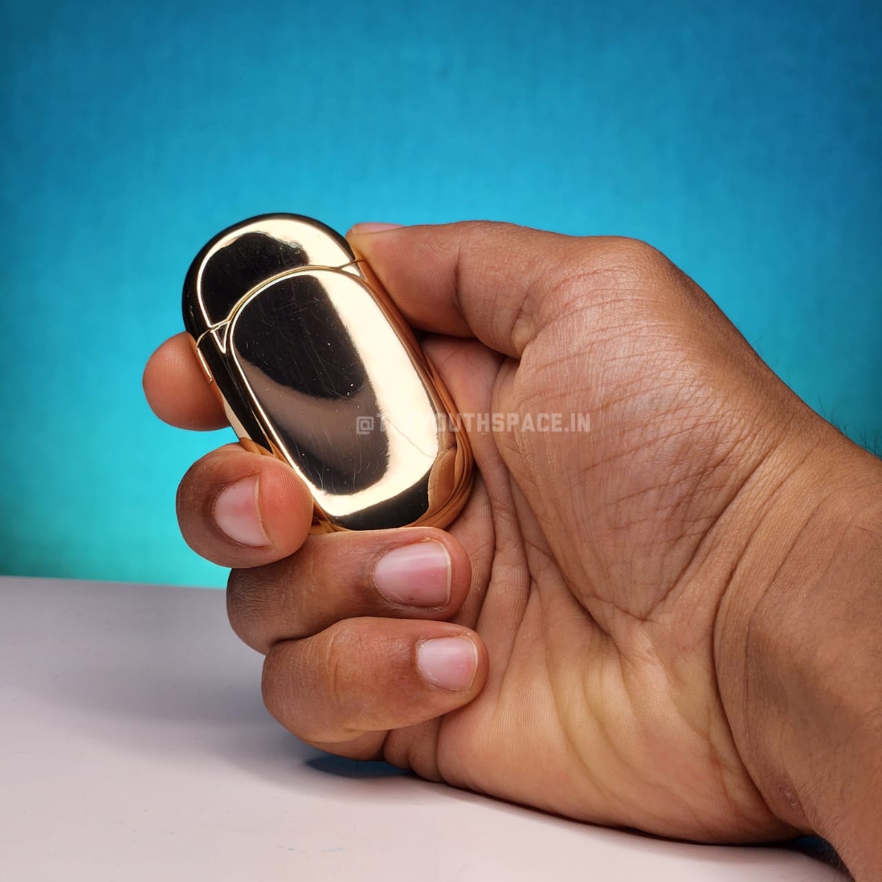 IgnisPod Capsule shaped Premium Jet Lighter (Metallic)