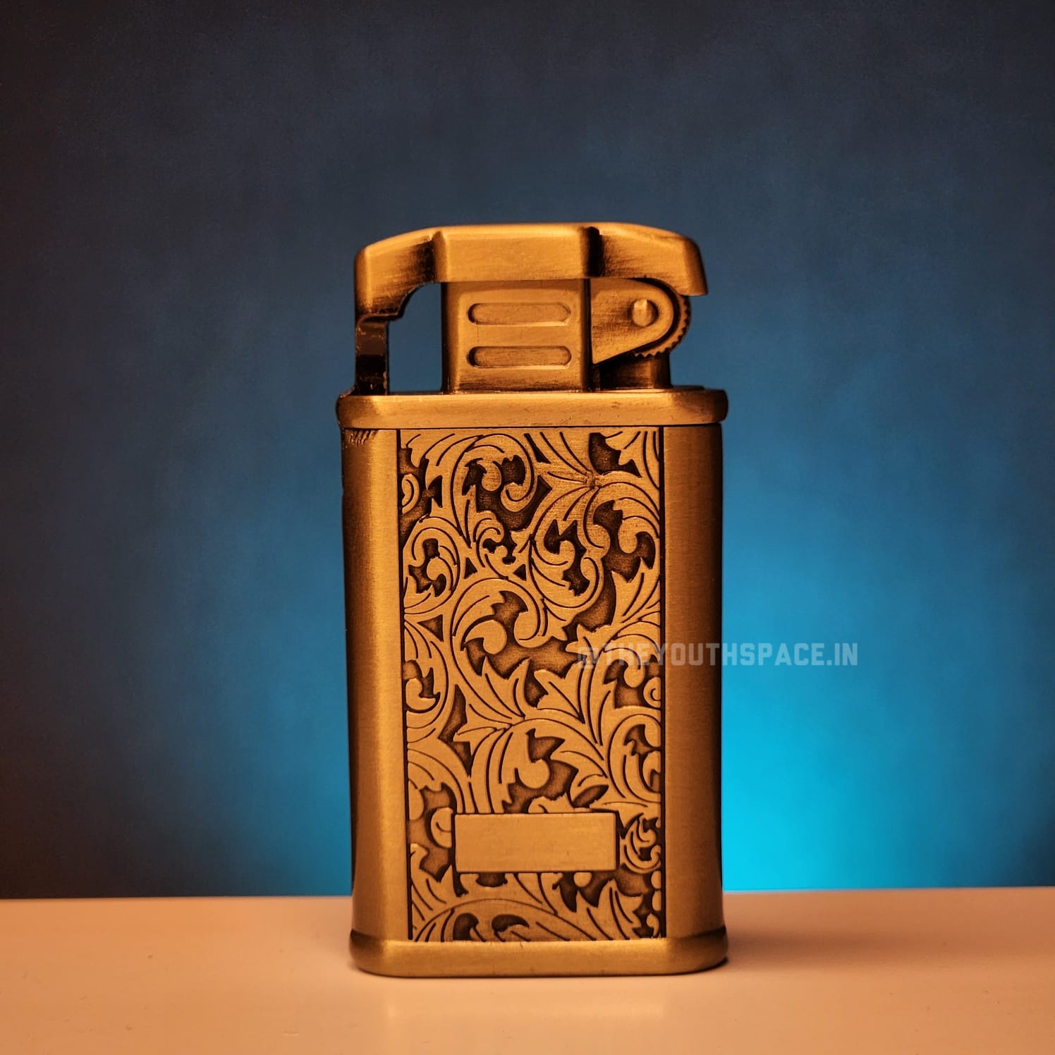 Golden Vintage Design Lighter (Metallic)