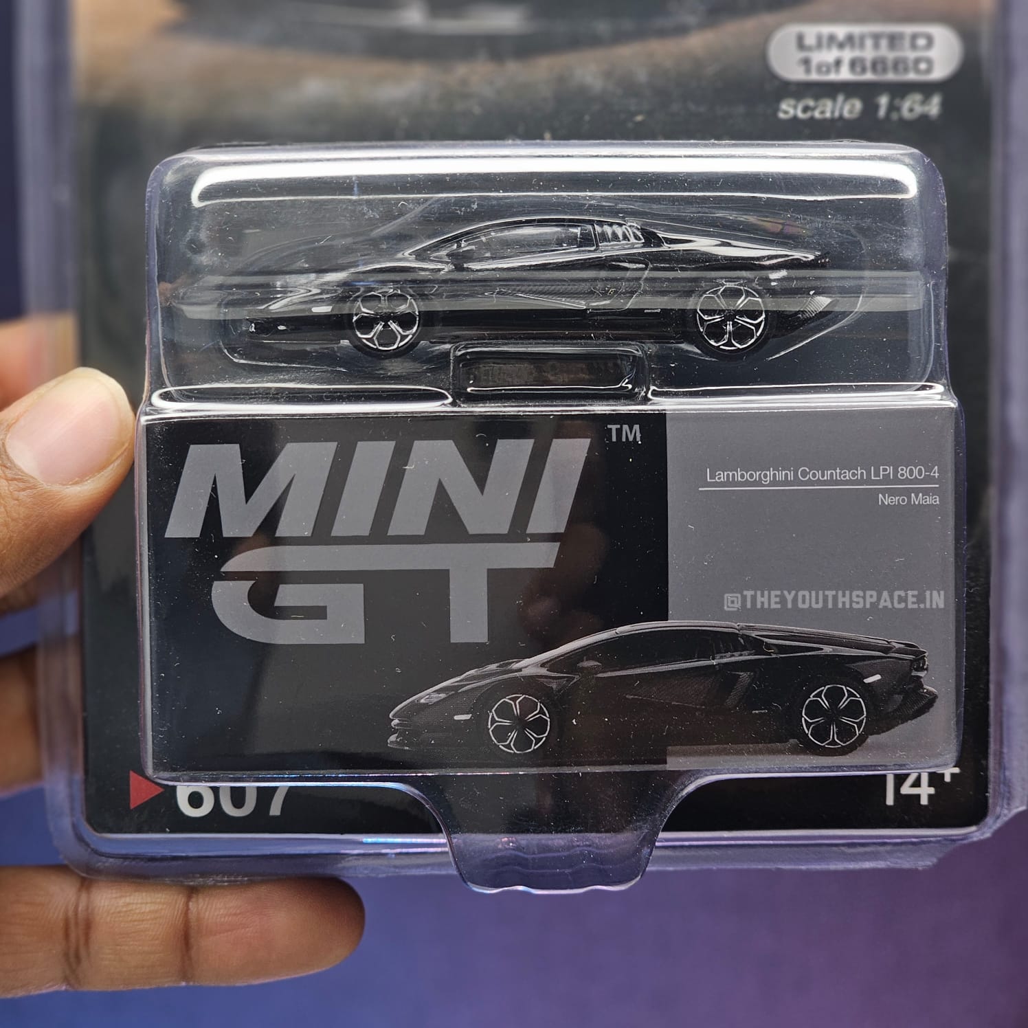 Mini GT Lamborghini Countach LPI 800-4 Nero Maia Limited Edition (Imported)