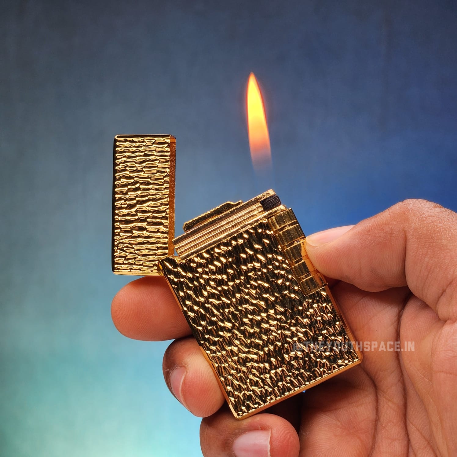 Classic Sleek Flint Wheel Lighter (Metallic) Model 2