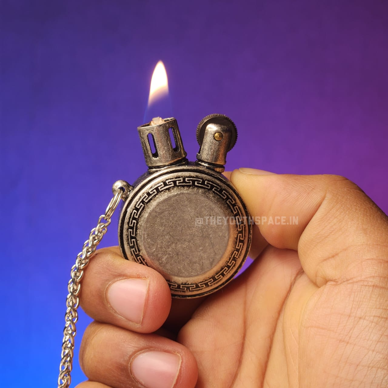 Antique heritage lighter (Metallic)