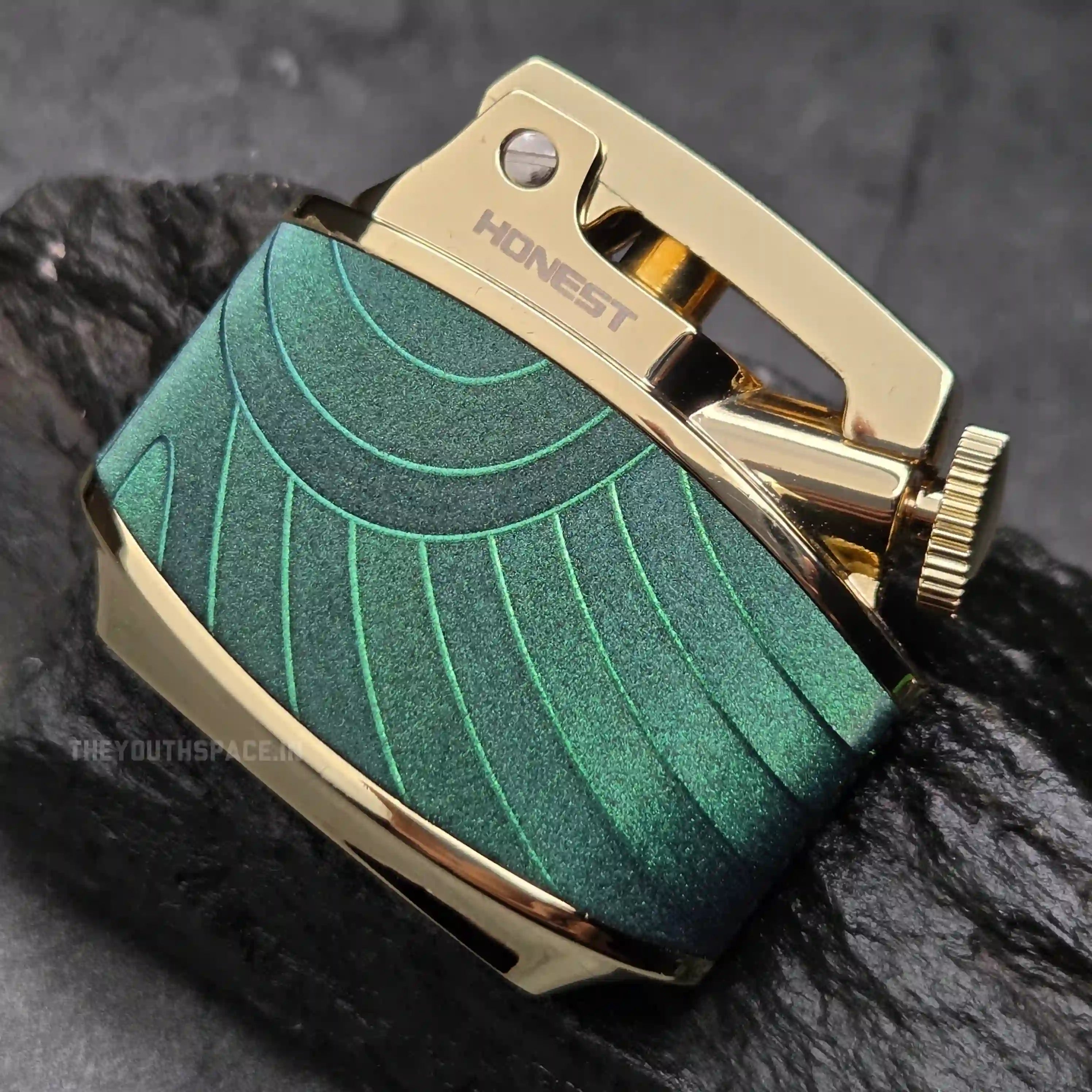 HONEST Golden Sturgeon Series Kerosene Lighter