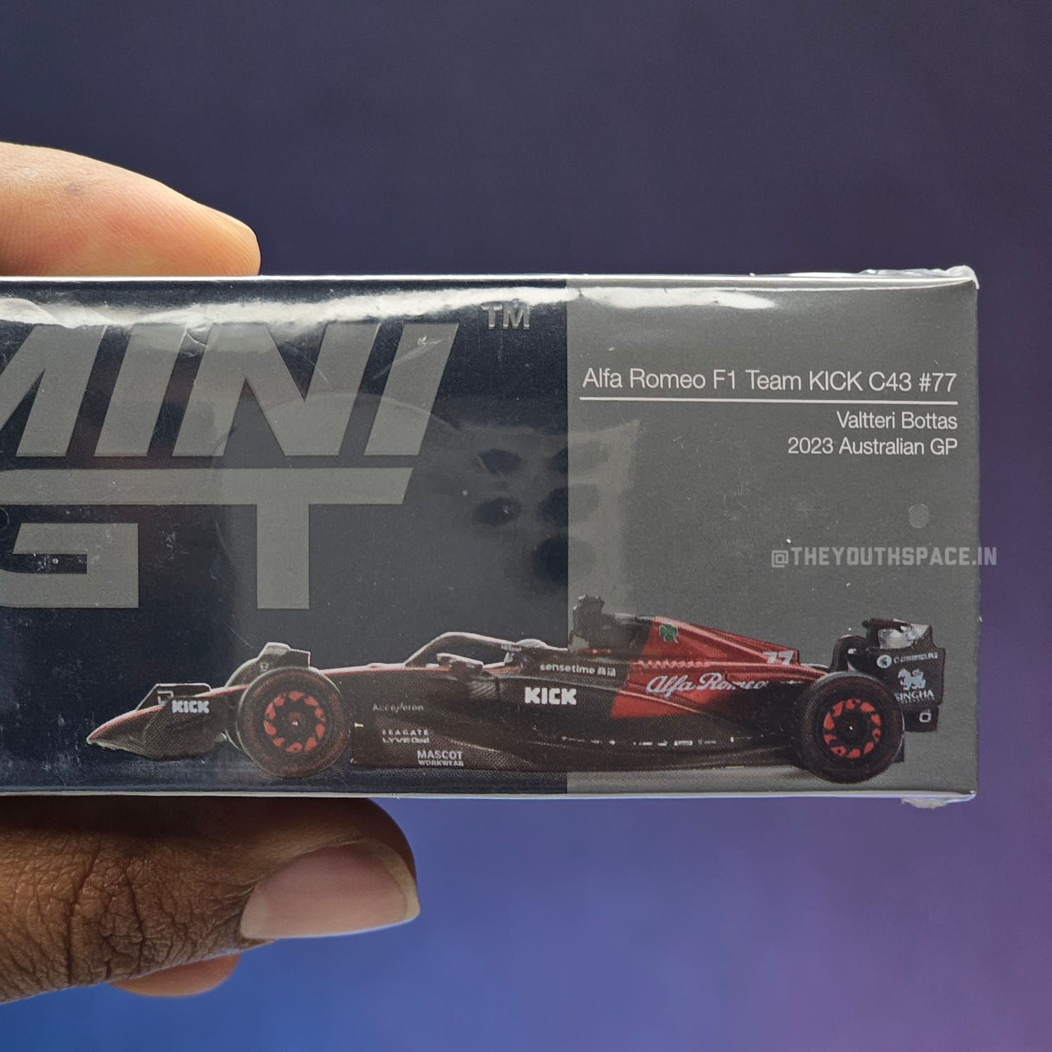 Mini GT Alfa Romeo F1 Team KICK C43 #77 Valtteri Bottas 2023 Australian GP