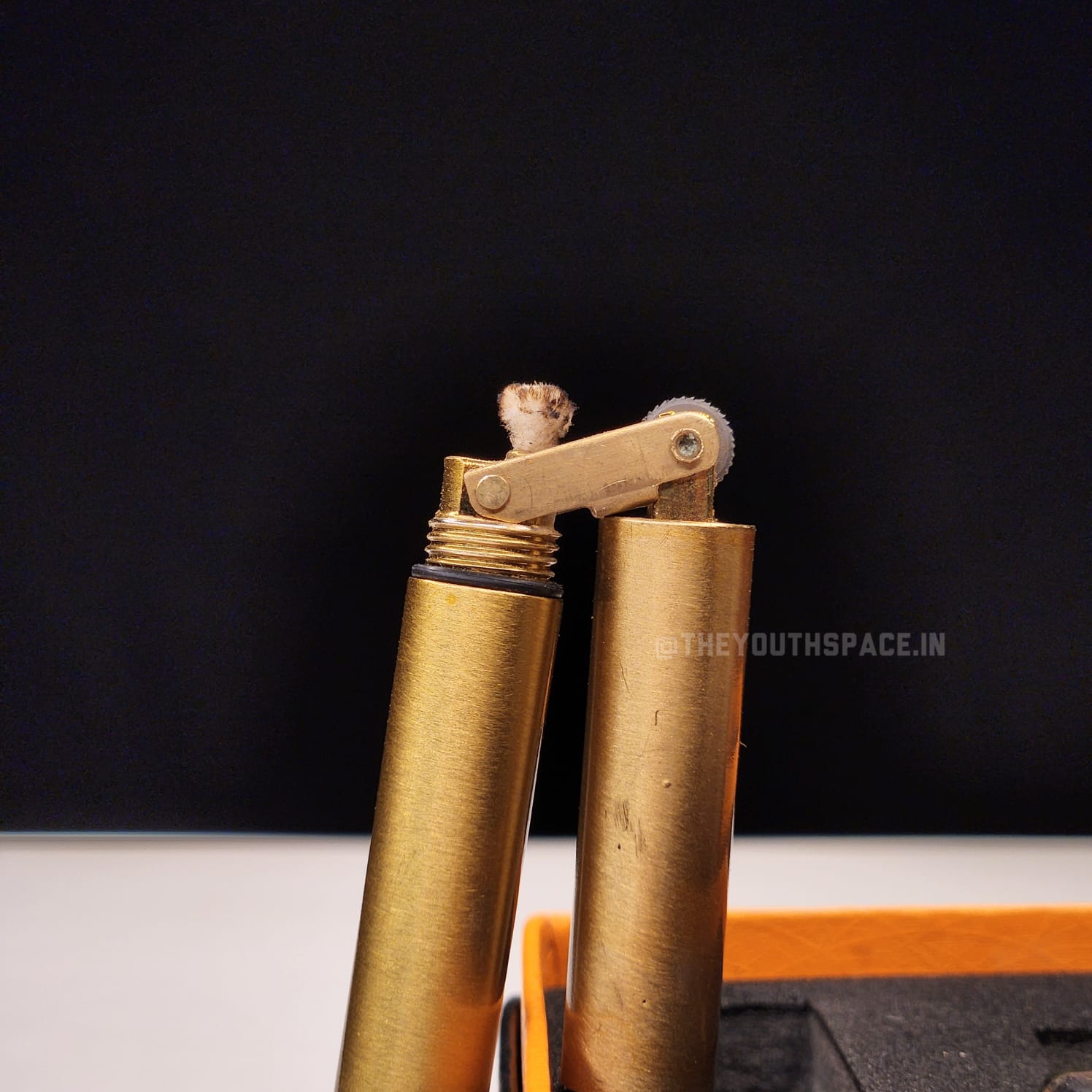 Trench Flint Wheel Lighter (Metallic)