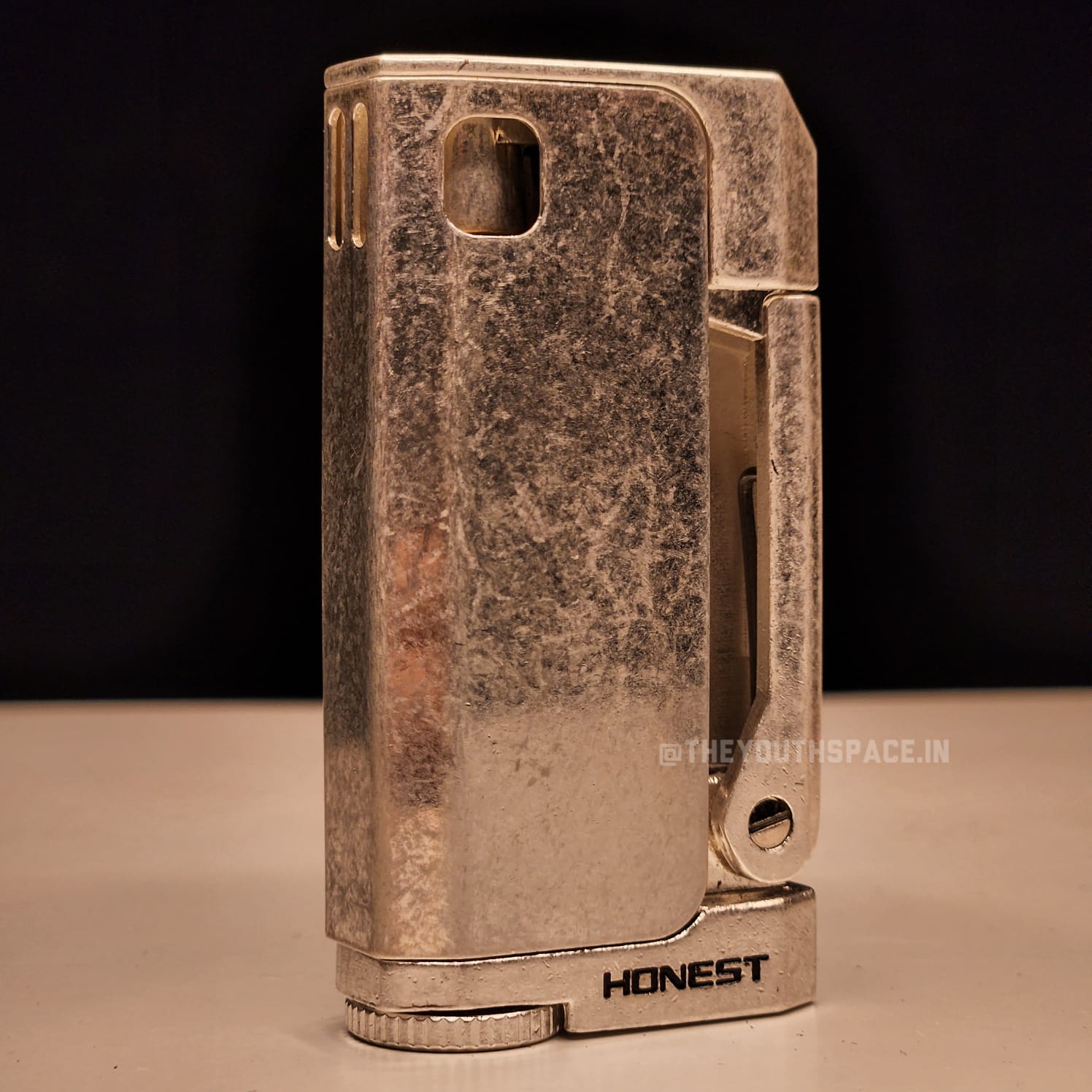 Premium Steel Flint Lighter (Metallic)