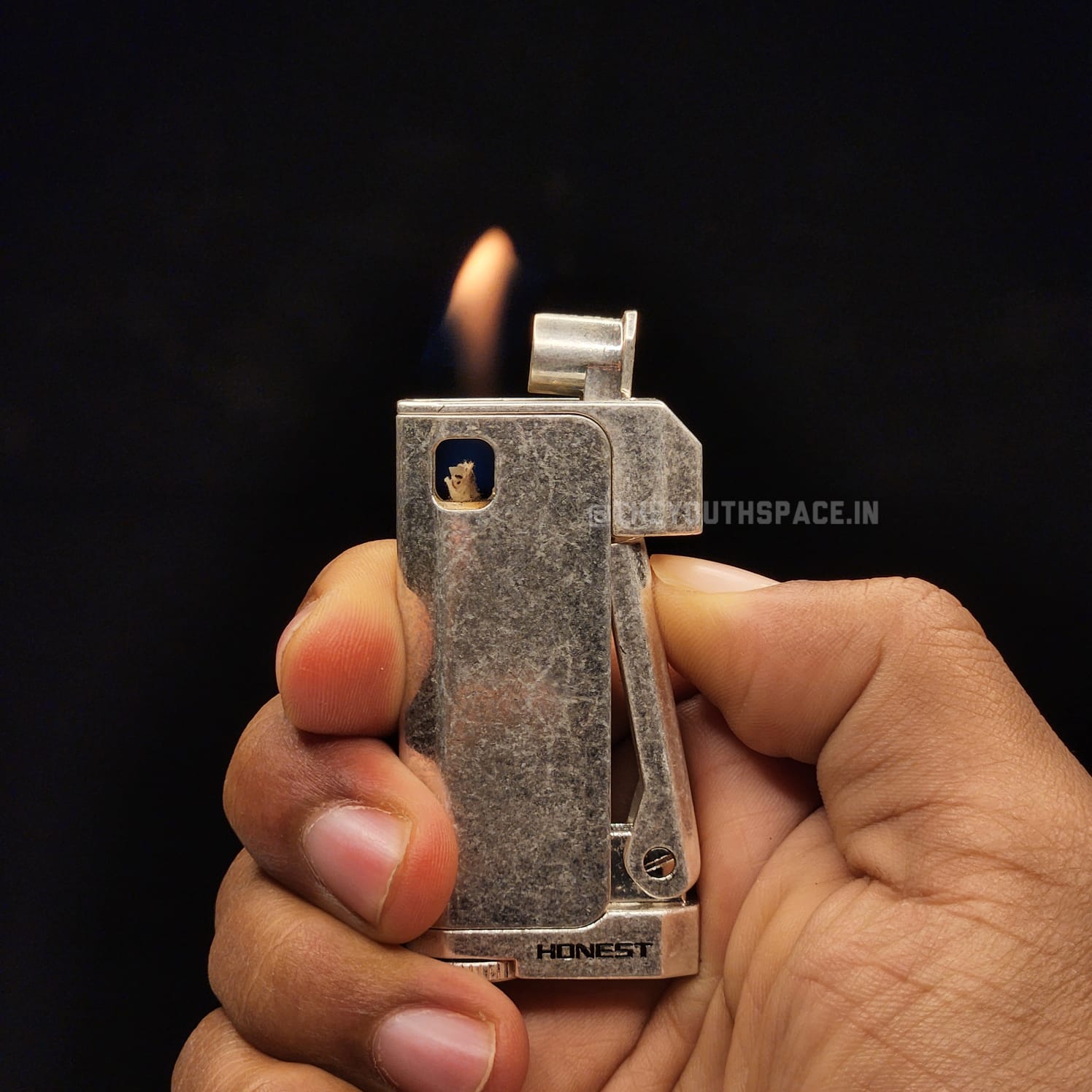 Premium Steel Flint Lighter (Metallic)