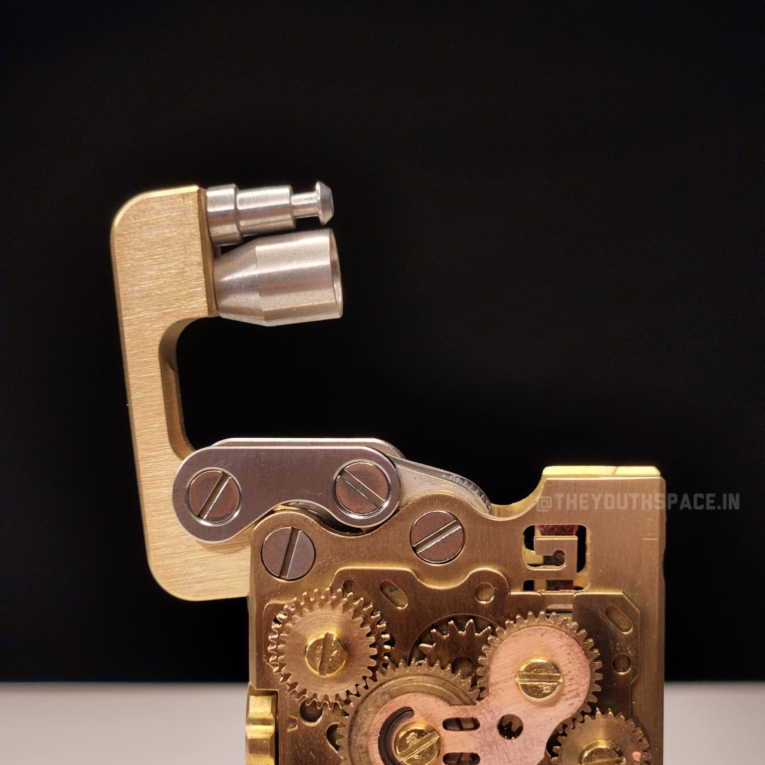 Premium Vintage Brass Steam Punk Mechanical Gear Linkage Automatic Lighter