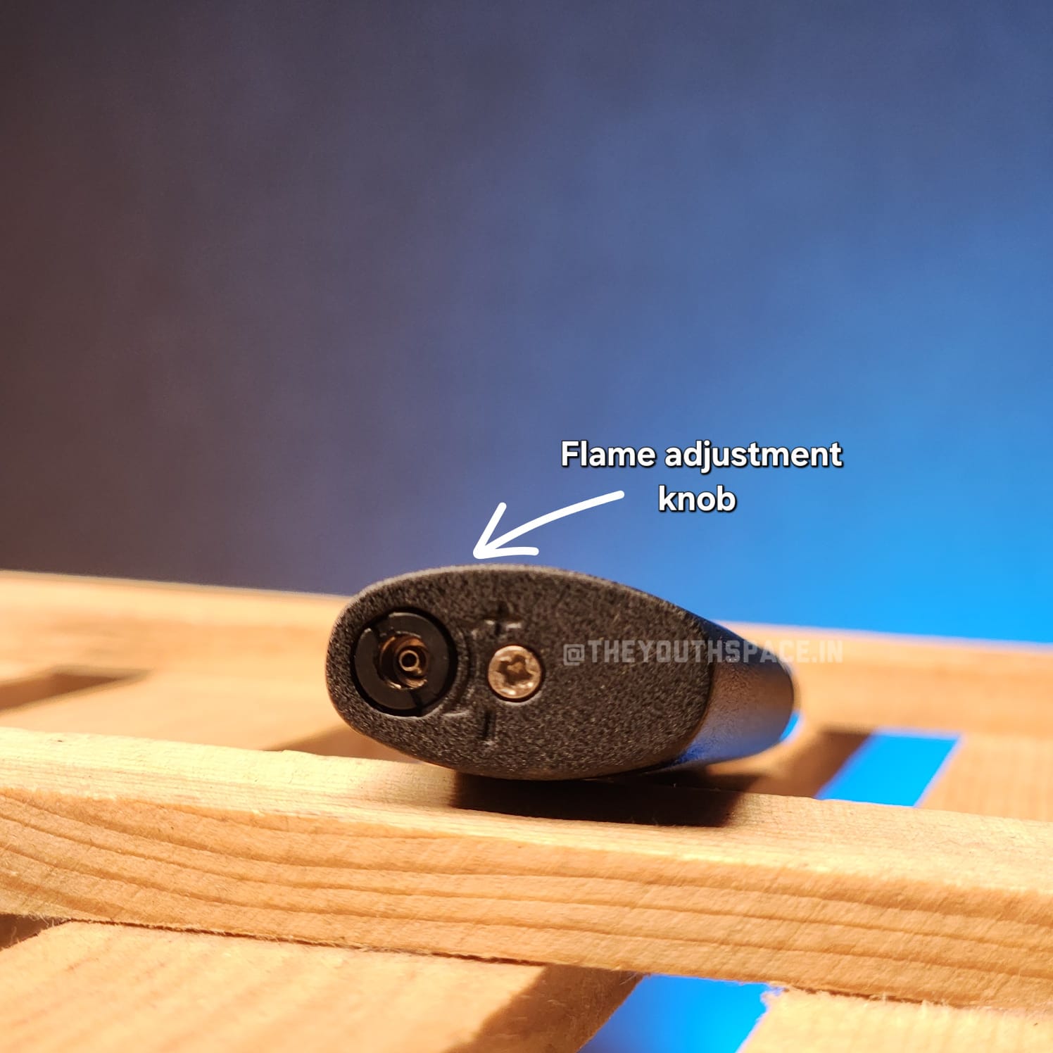 Slender Matte Red Flame Jet Lighter (Metallic)