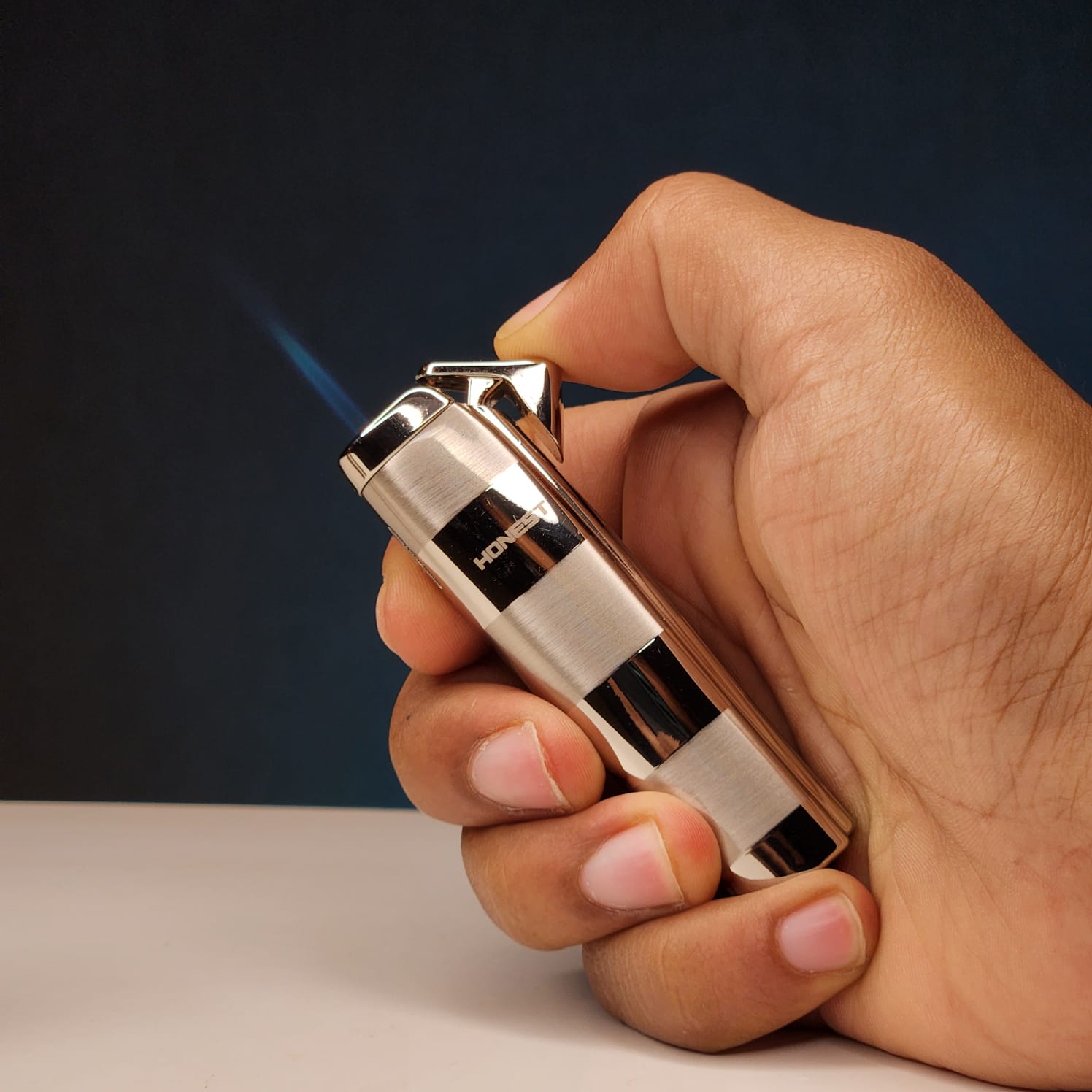 Honest Jetlite metallic Lighter