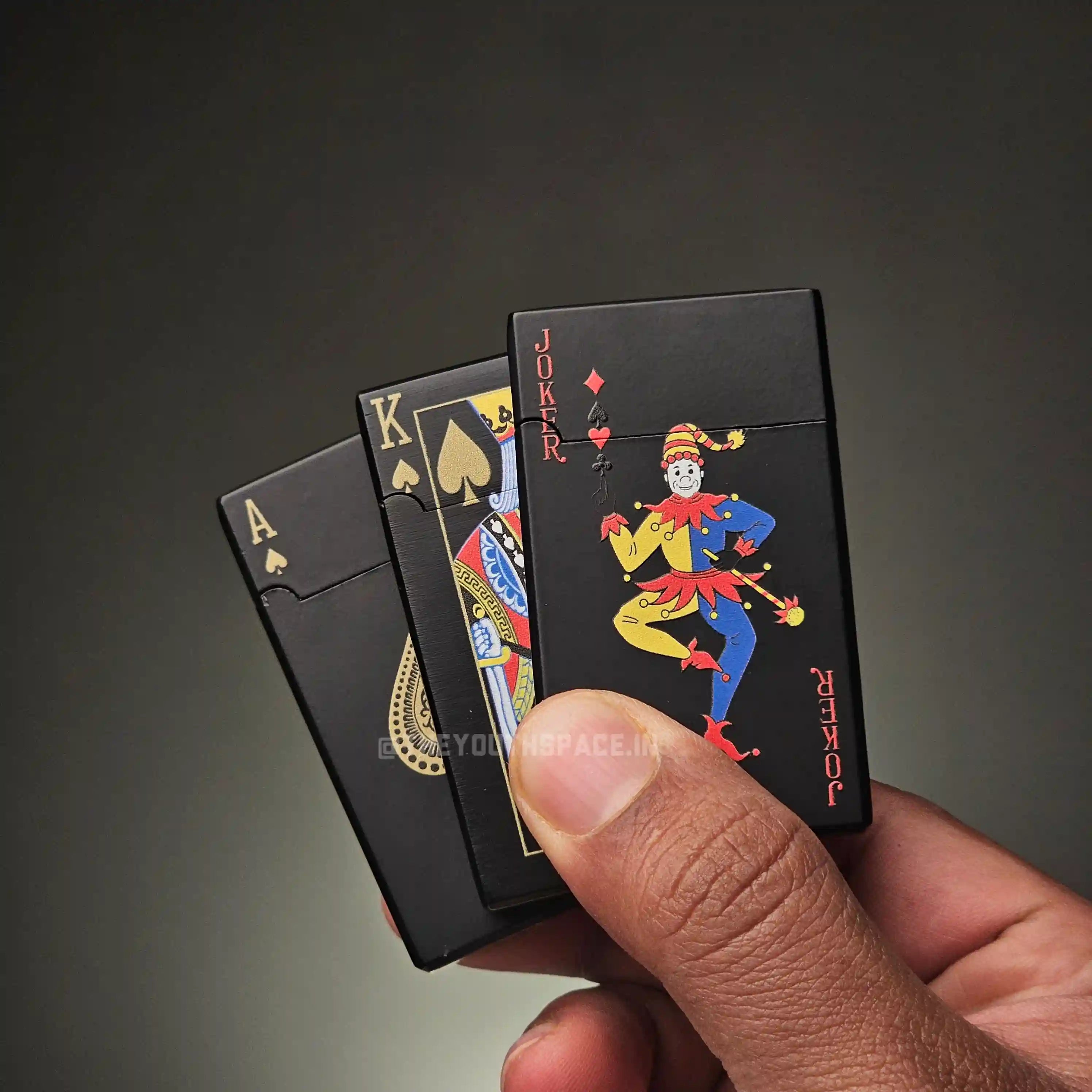 Card-Themed Green Jet Lighter