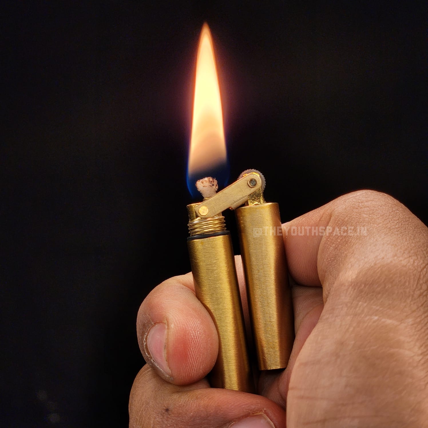 Trench Flint Wheel Lighter (Metallic)