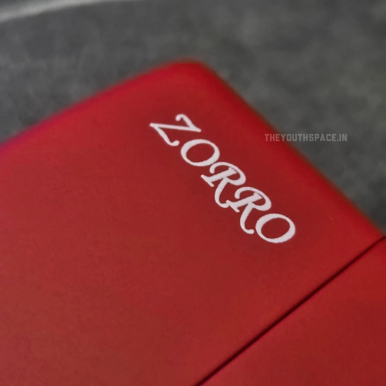 ZORRO ULTIMATE JUSTICE BRASS MATTE RED LIGHTER 22HK