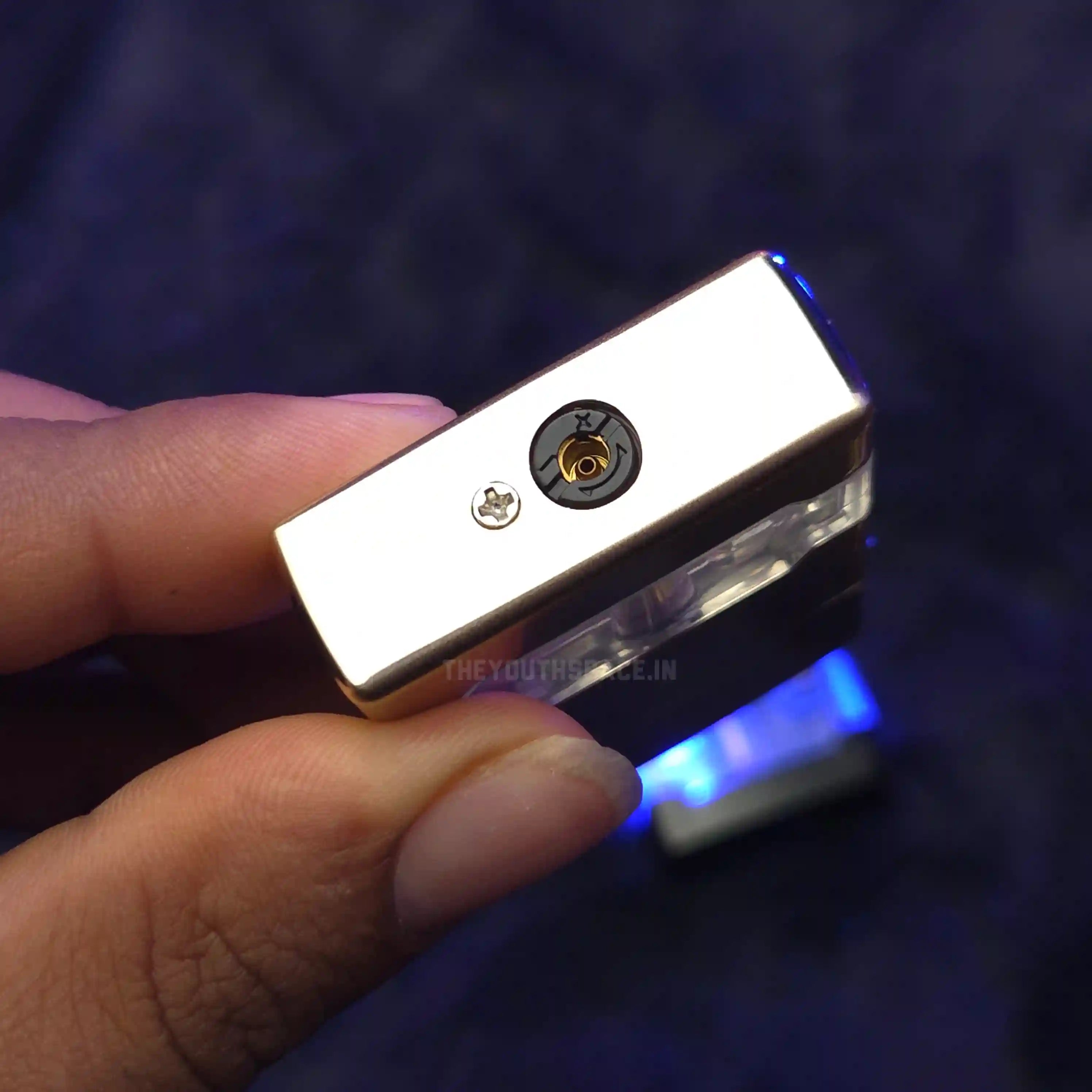 Lumi Tank Red Flame Jet Lighter (Metallic)