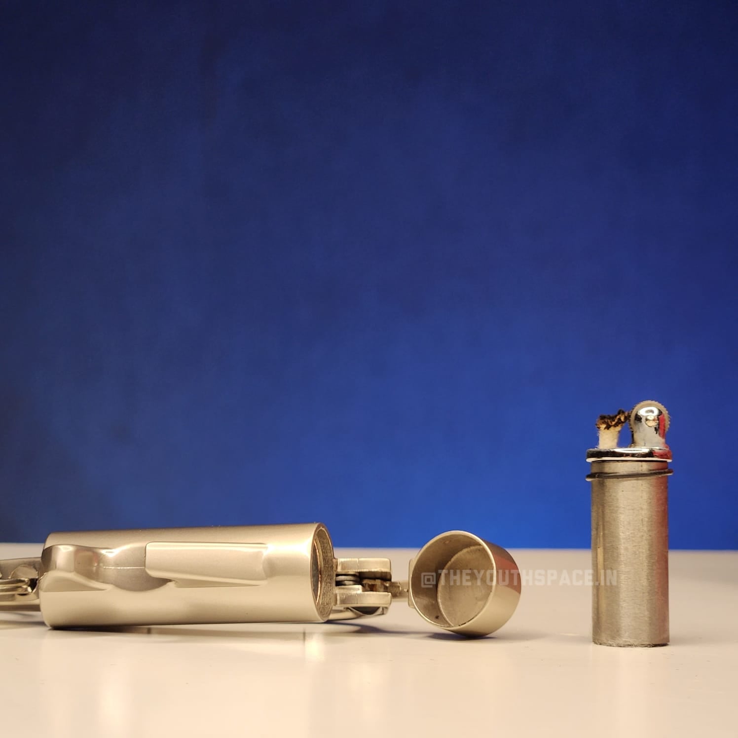 Carabiner Flint wheel Lighter (Metallic)