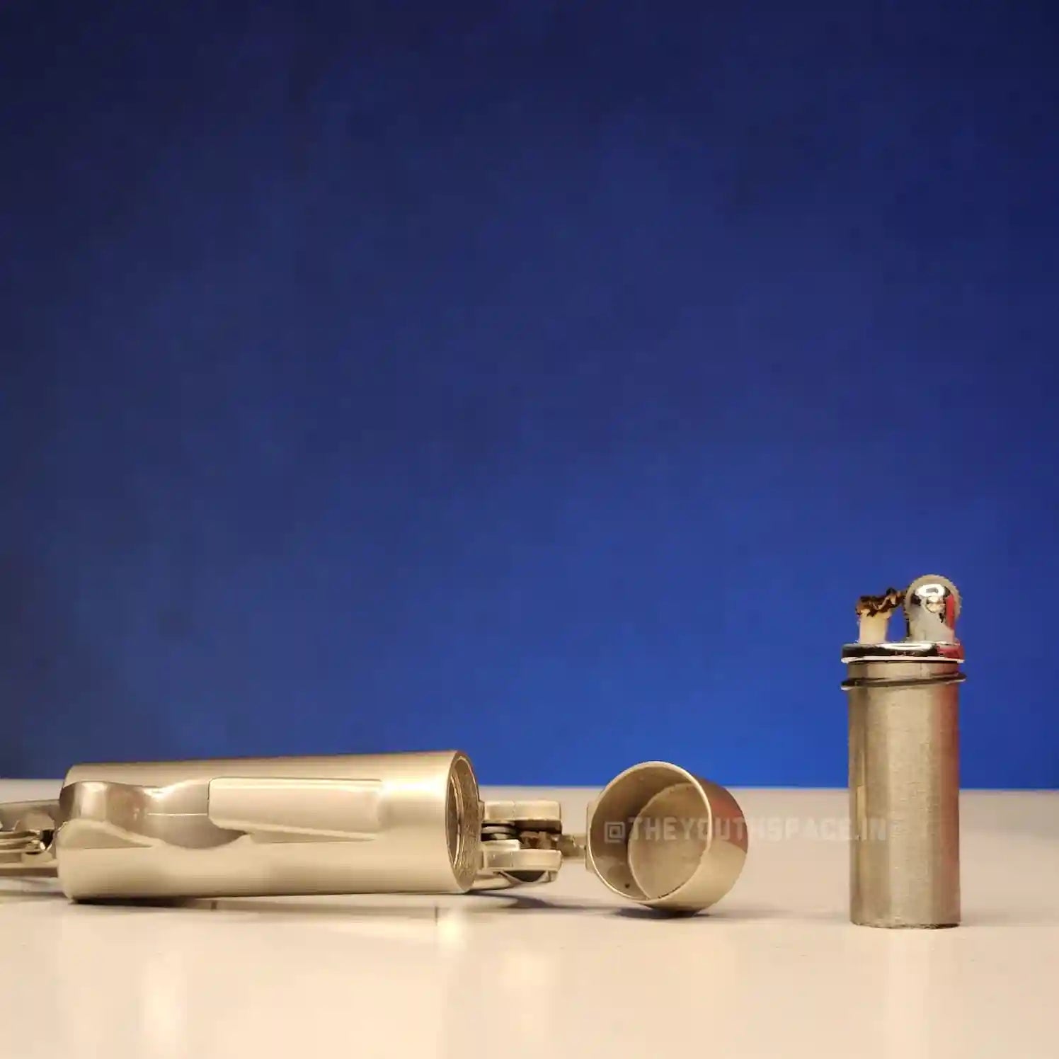 Carabiner Flint wheel Lighter (Metallic)