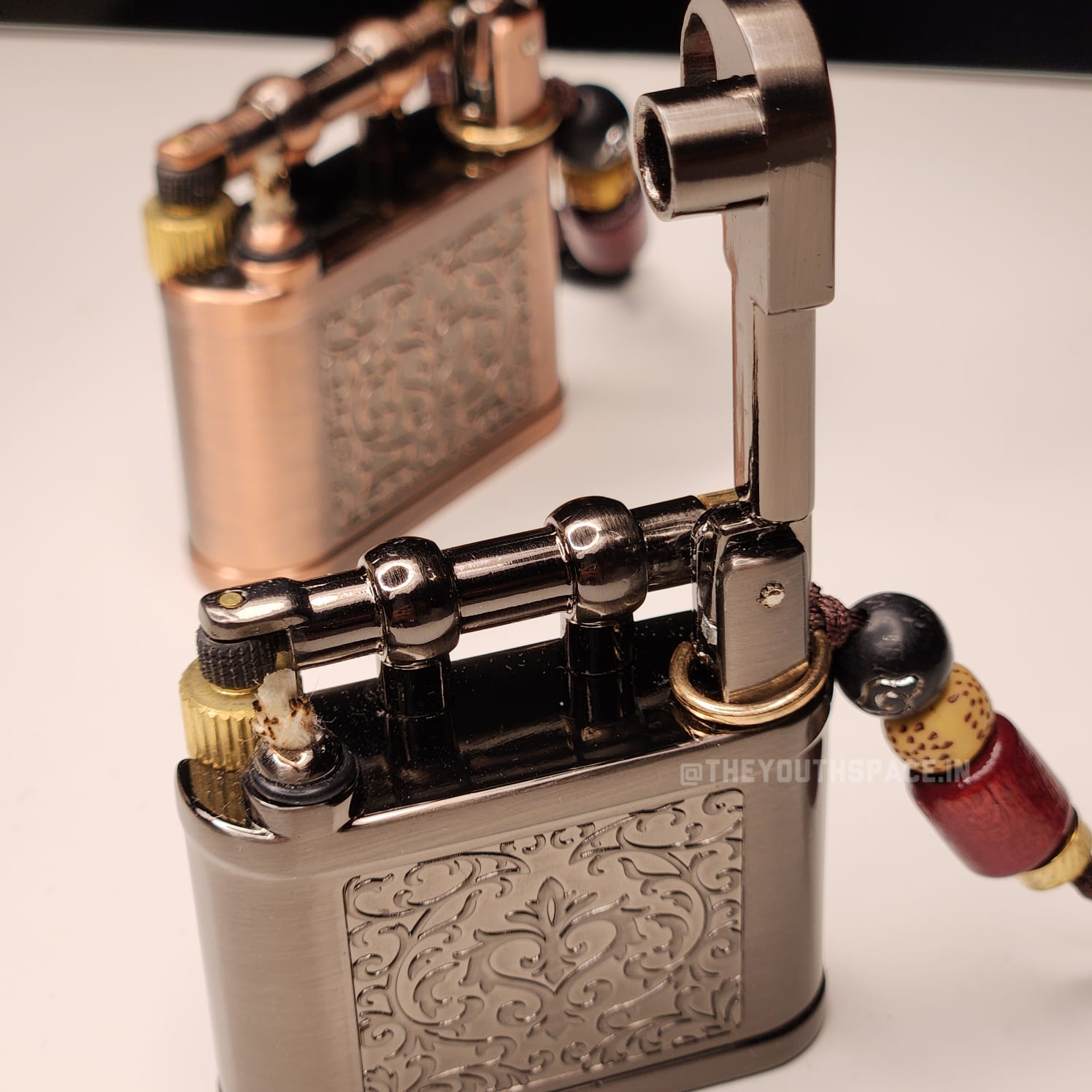 SOKO Antique Handheld Mirror Lighter