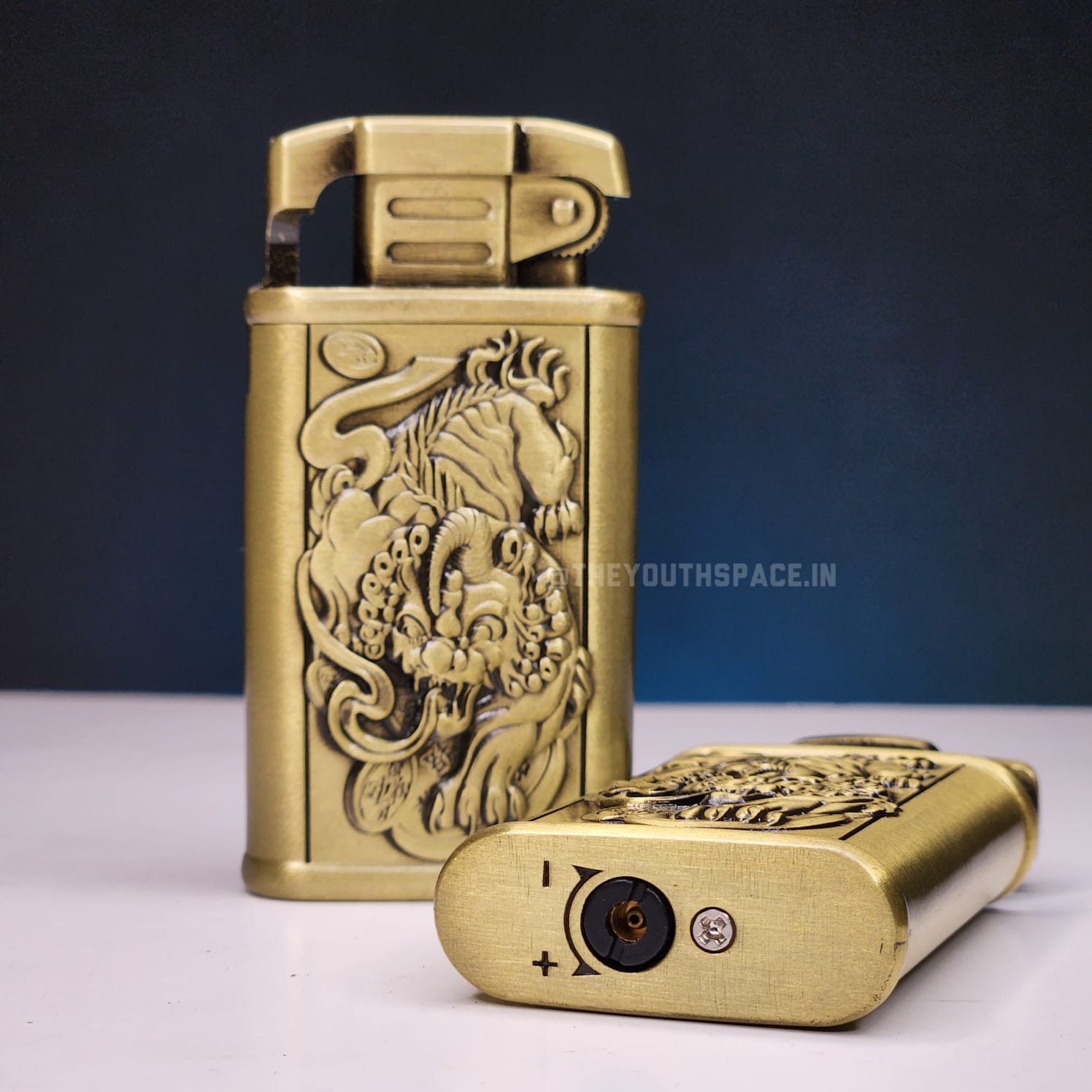 Golden Dragon Vintage Style Lighter (Metallic)