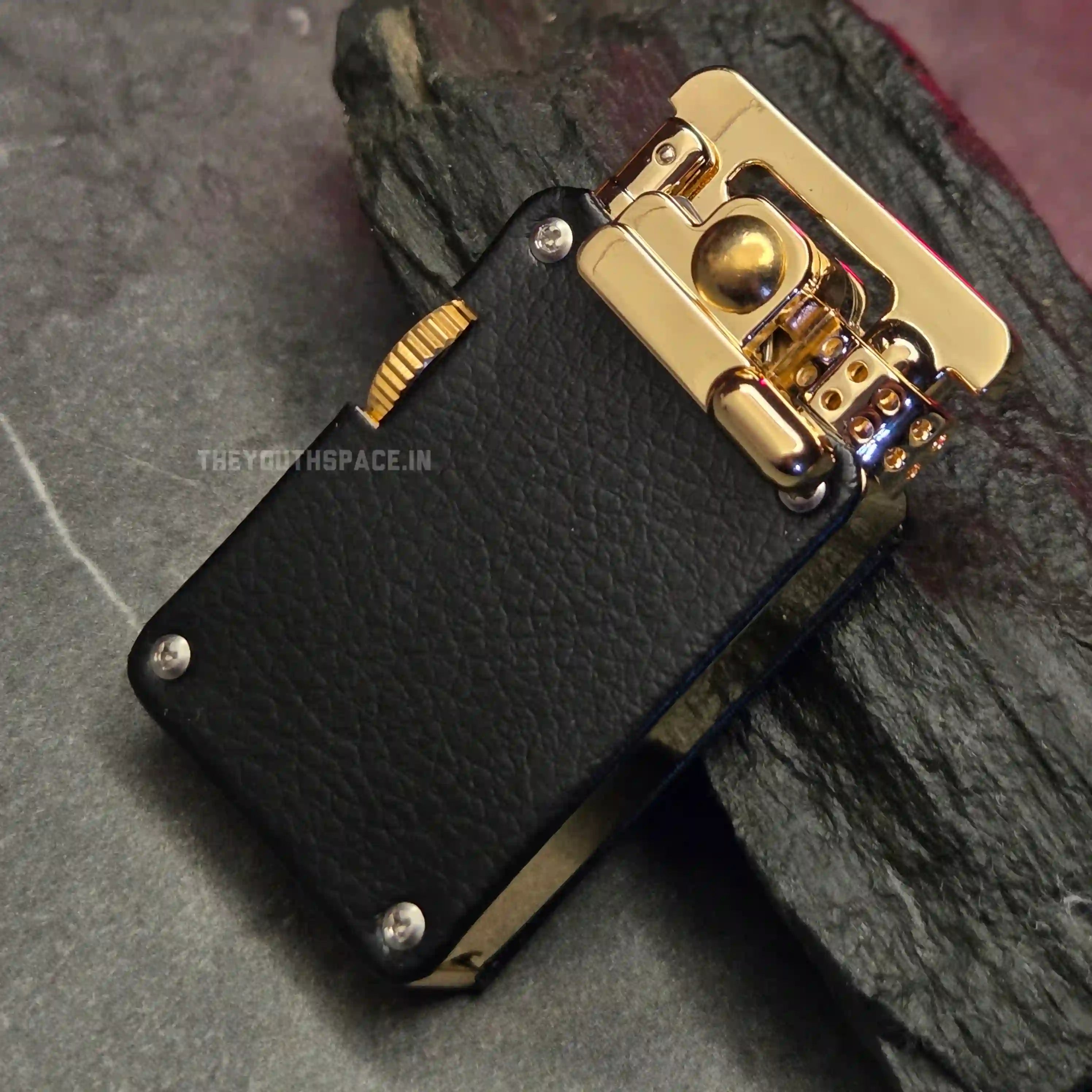 CHIEF 702 Carved Leather Rocker Arm Lighter