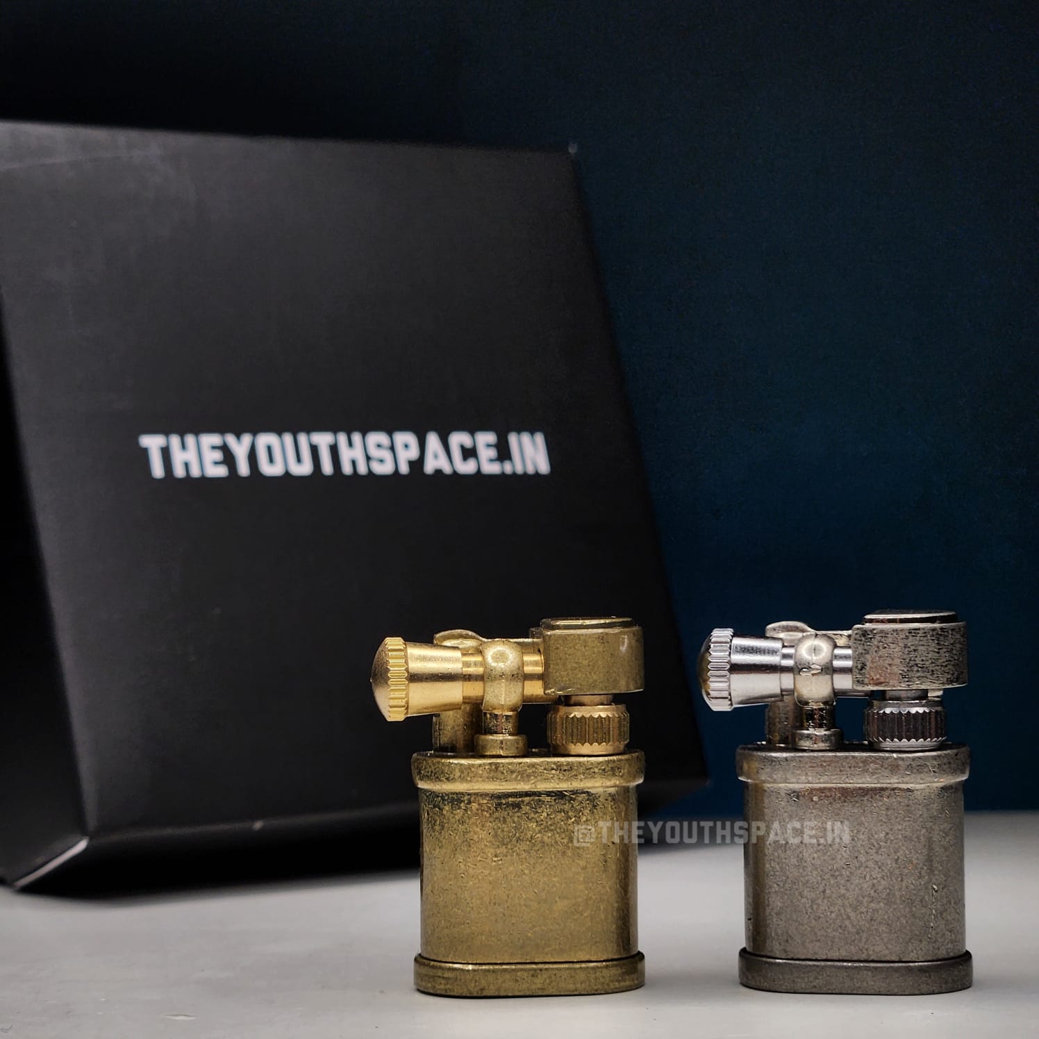 Mini Vintage Portable Hiking Lighter (Metallic)