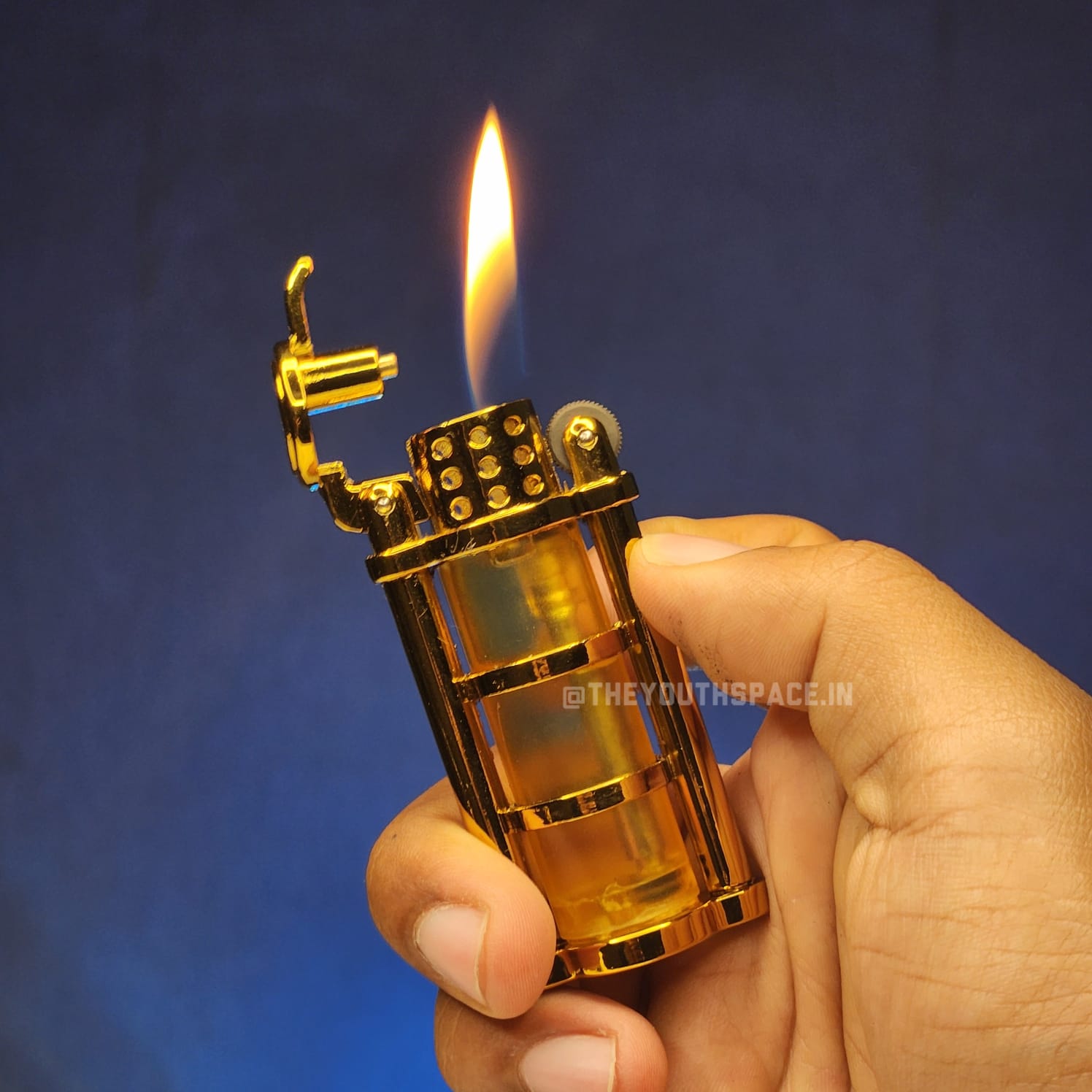 Lantern Clear Visible Tank Lighter (Metallic)