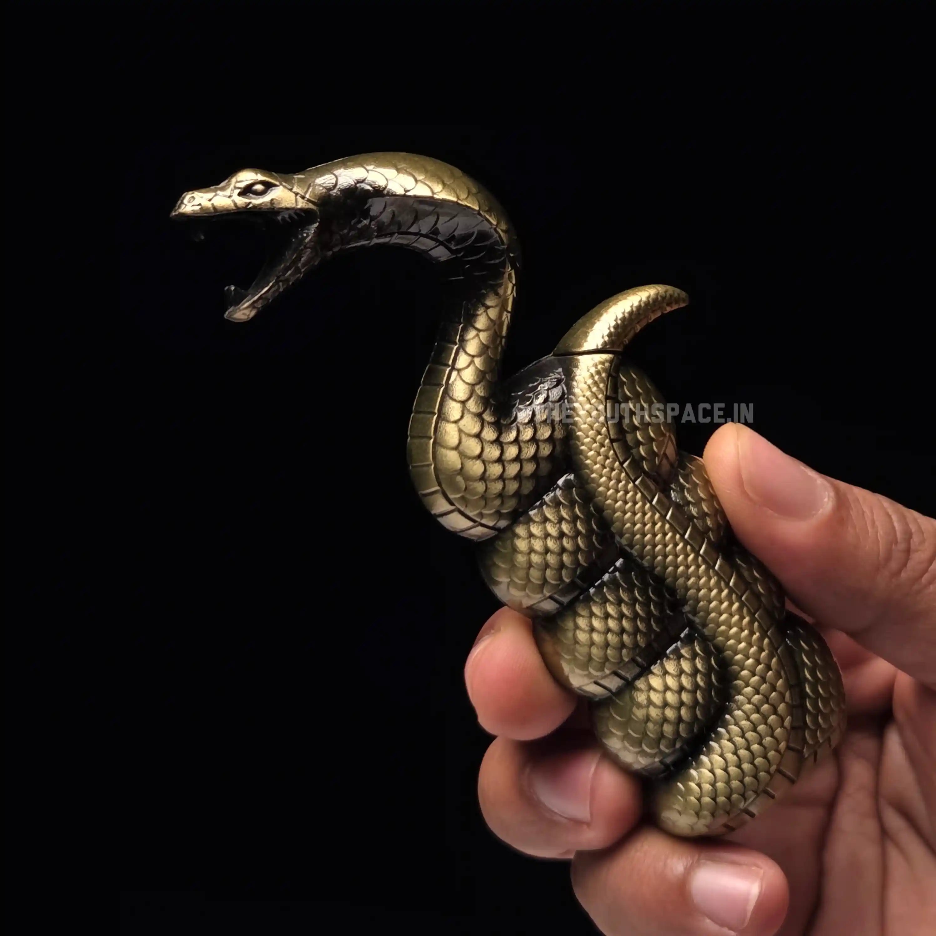 King Cobra Showpiece Lighter